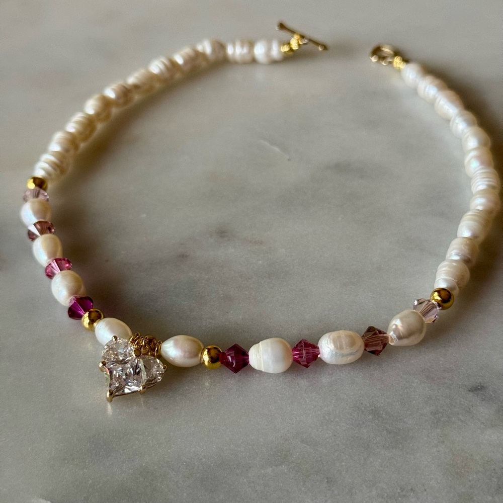 Freshwater pearl and pink crystal charm choker with crystal heart pendant